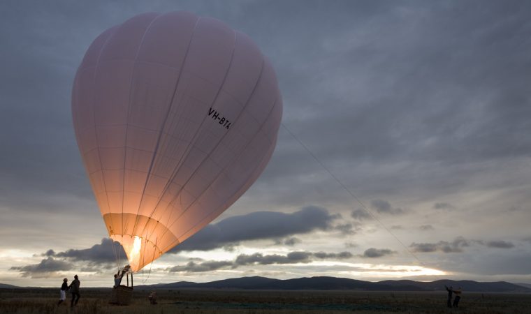 Global Balloon at Lake George near Canberra. Filming a Qantas commercial