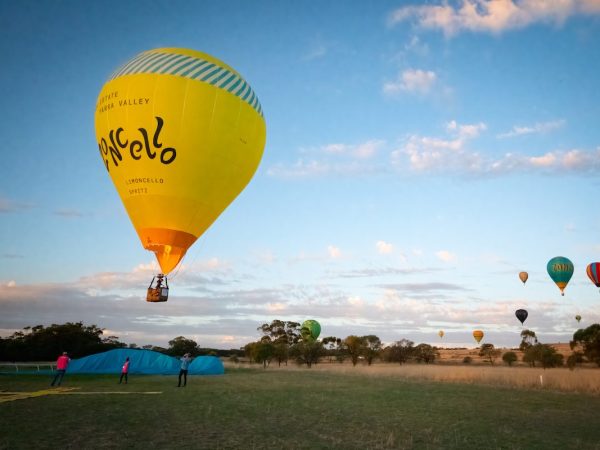 NBE-TUESDAY-ARVO-Ed-Saunders-balloon-credit-Michelle-Blackhurst-web-res-003