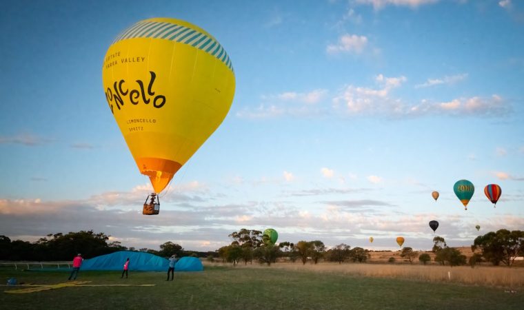 NBE-TUESDAY-ARVO-Ed-Saunders-balloon-credit-Michelle-Blackhurst-web-res-003